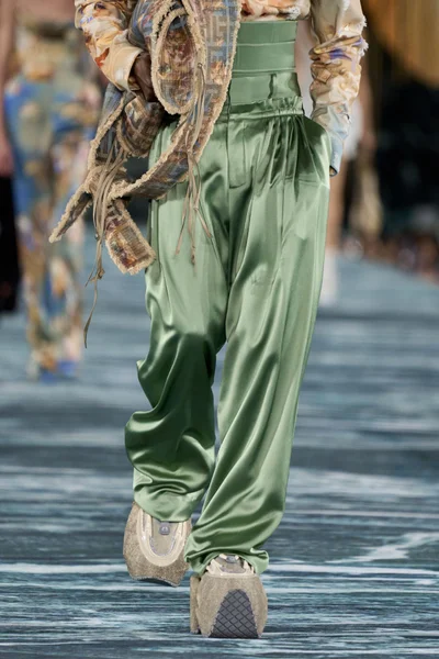 Look 52